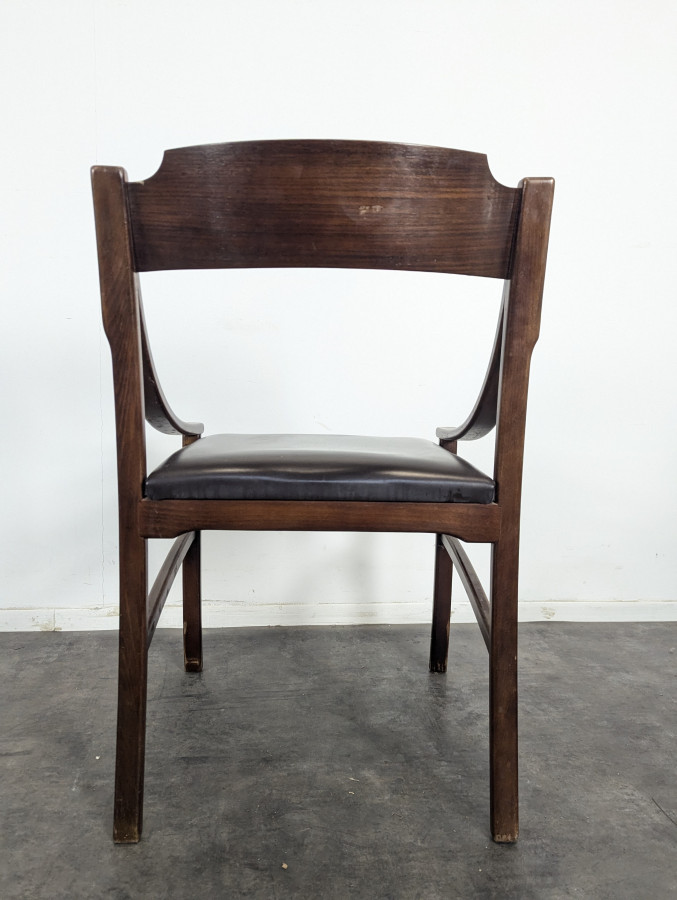 Serie de 4 chaises modele 110 par Ico Parisi