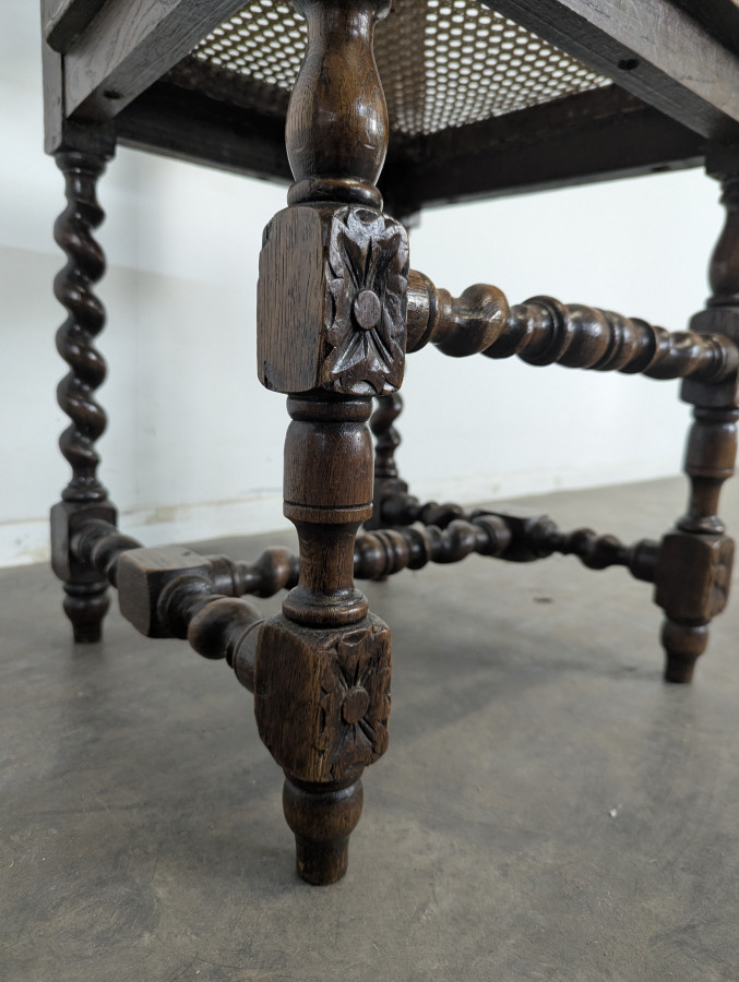 Série de 4 chaises Louis XIII