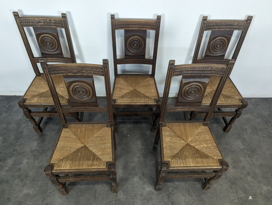 Série de 5 chaises dans l'esprit de Dudouyt