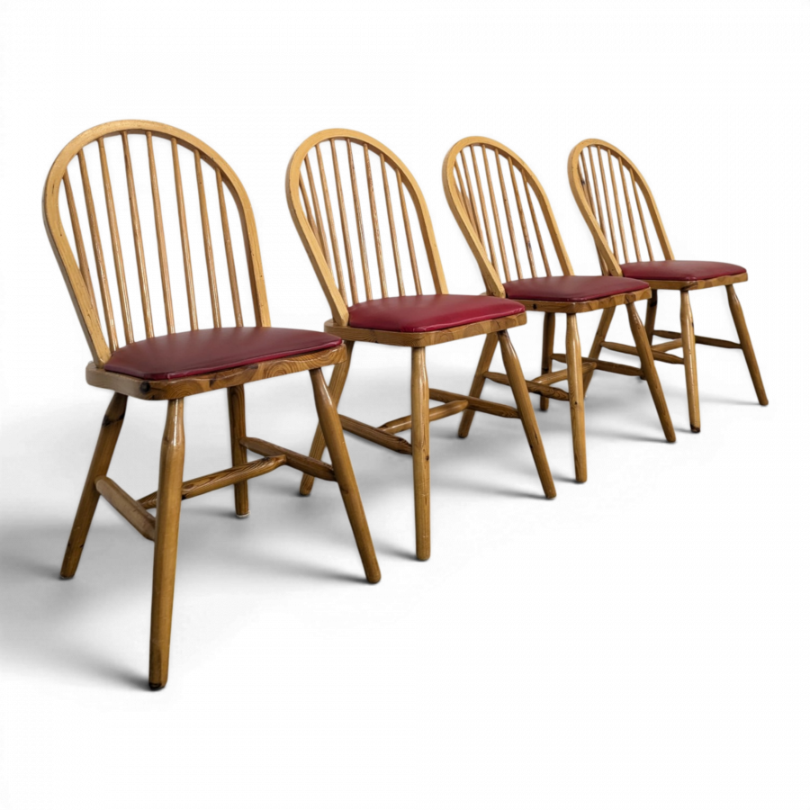 Série de 4 chaises en pin