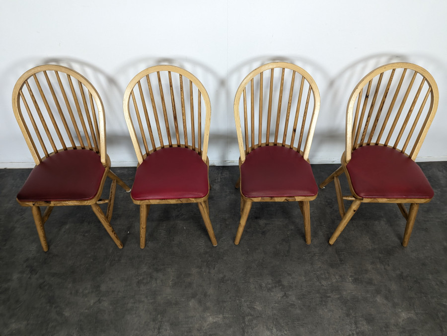 Série de 4 chaises en pin