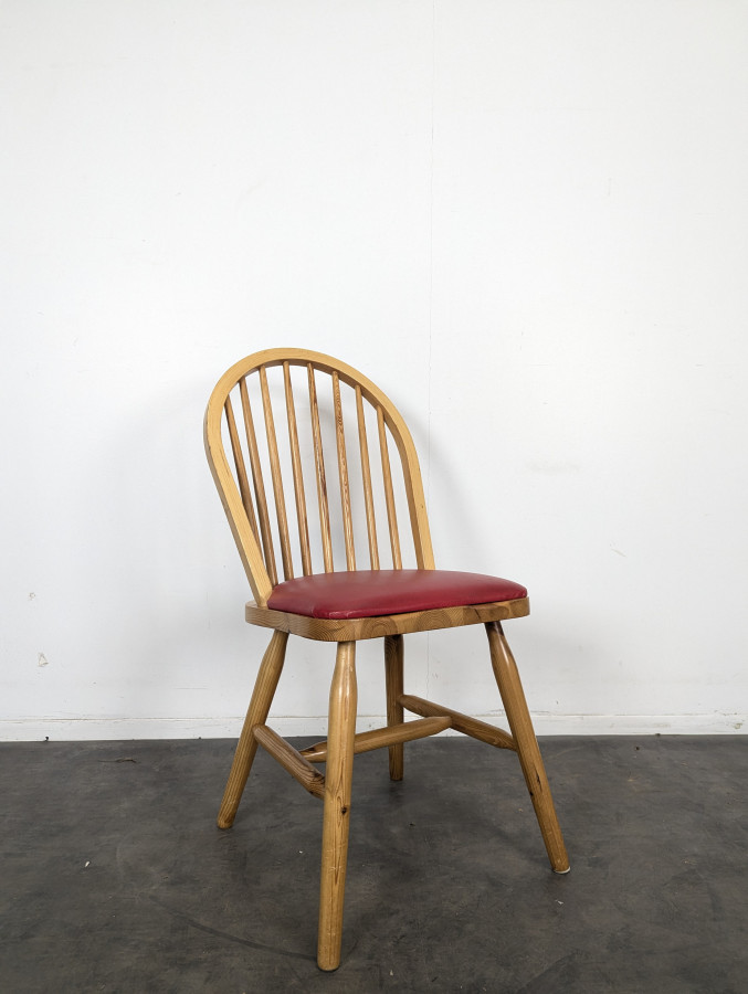 Série de 4 chaises en pin