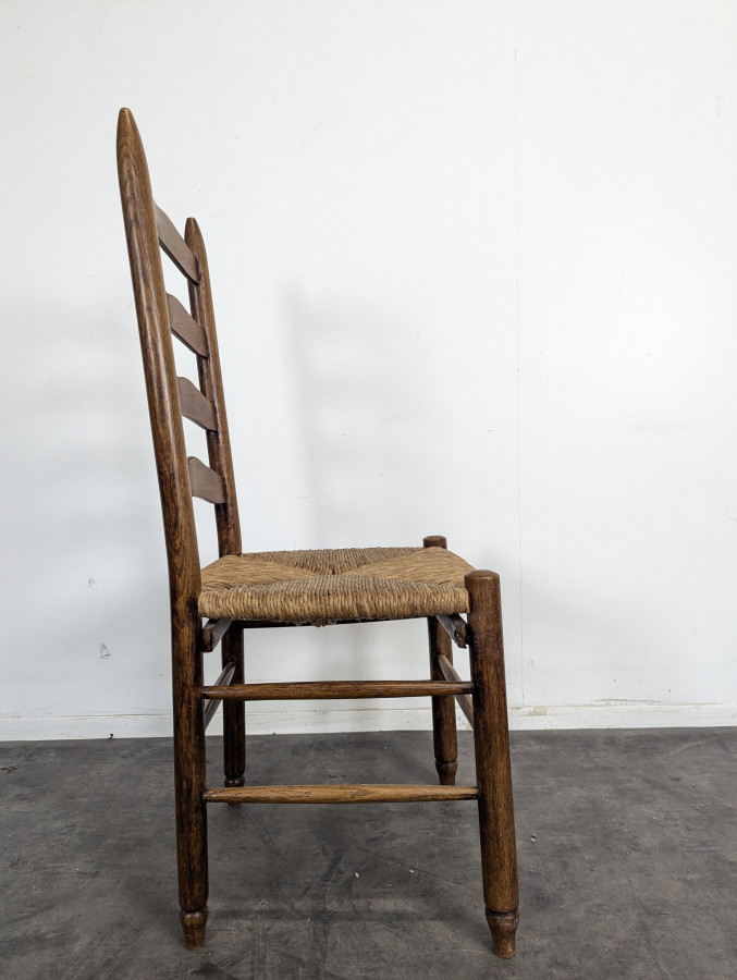 Série de 10 chaises chalet dans l'esprit de Charlotte Perriand