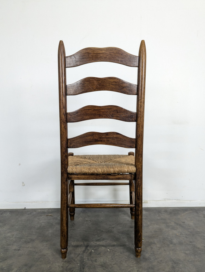 Série de 10 chaises chalet dans l'esprit de Charlotte Perriand