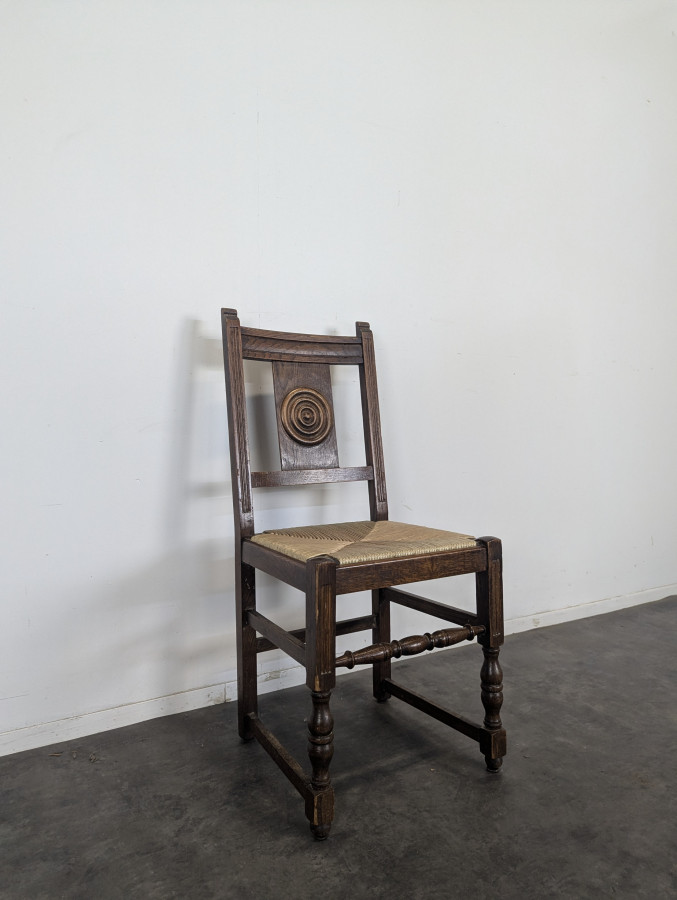 Série de 6 chaises en chêne dans l'esprit de Dudouyt