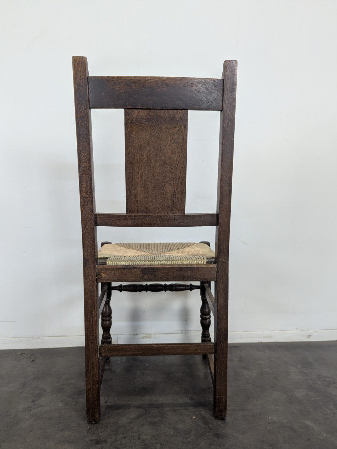 Série de 6 chaises en chêne dans l'esprit de Dudouyt