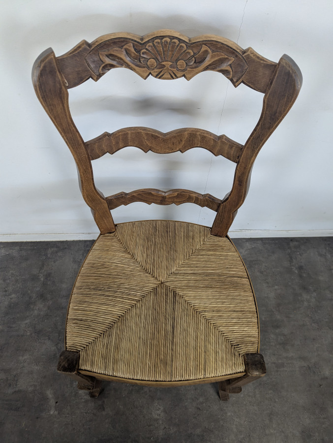 Serie de 4 chaises paillées de style Louis XV