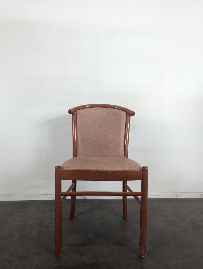 Chaise de salle