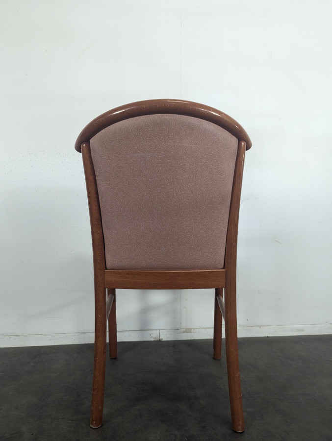 Chaise de salle