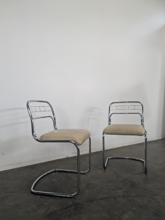 Paire de chaises chromées space age