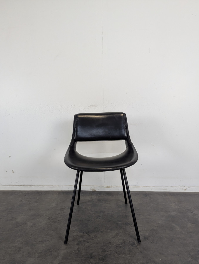 Chaise de Louis Paolozzi pour Zol en skaï noir, années 50