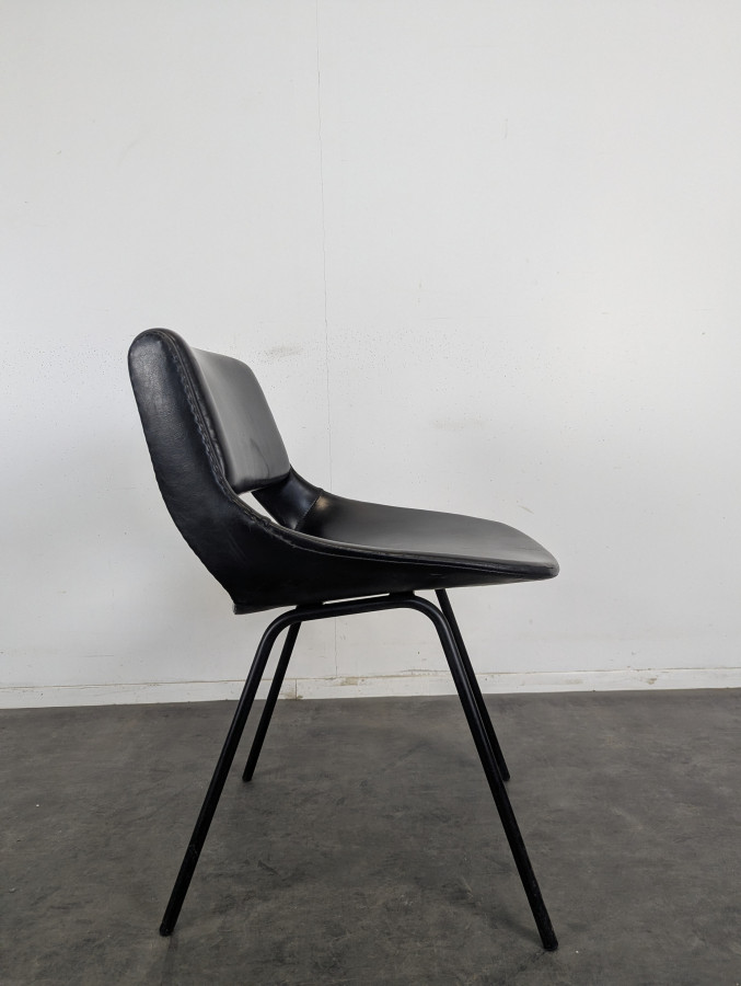 Chaise de Louis Paolozzi pour Zol en skaï noir, années 50
