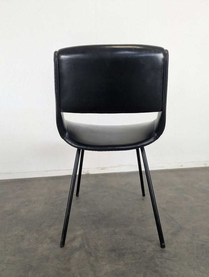 Chaise de Louis Paolozzi pour Zol en skaï noir, années 50