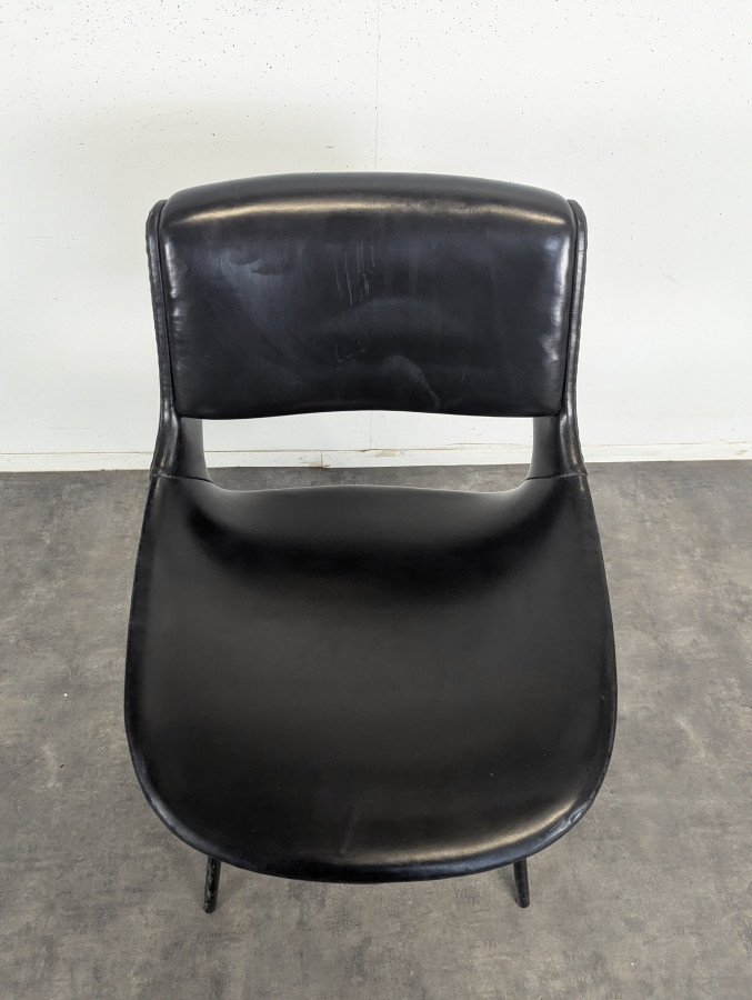 Chaise de Louis Paolozzi pour Zol en skaï noir, années 50