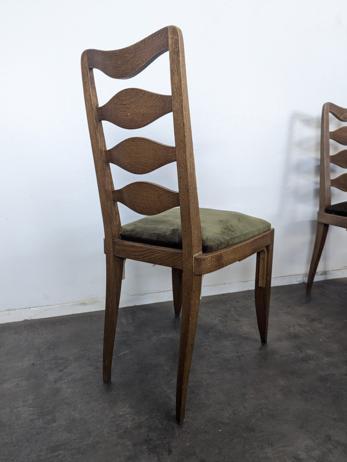 Série de 6 chaises années 40 en chêne dossier à losanges velours vert