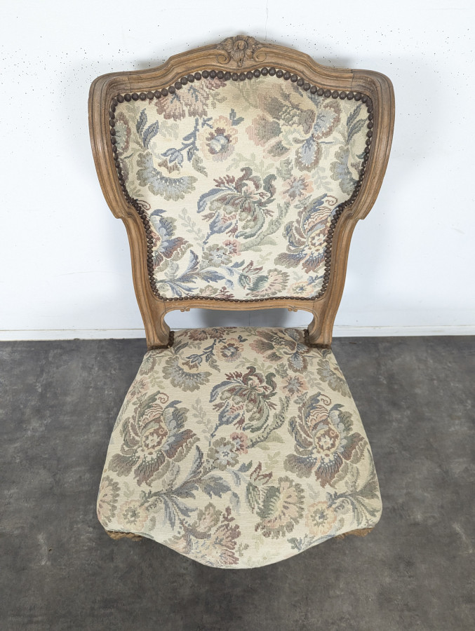 Chauffeuse de style Louis XV en bois naturel tissu à fleurs