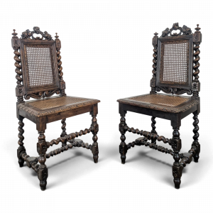 Paire de chaises Louis XIII en chêne torsadé cannées