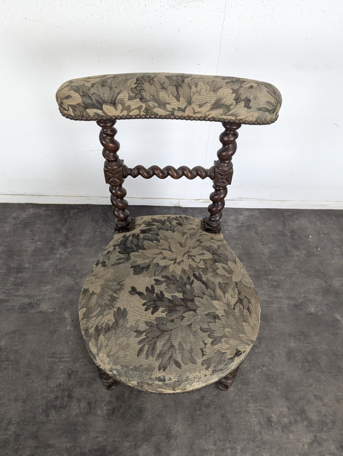 Chaise de fumeur Napoléon III en bois noirci torsadé tapisserie à feuillages