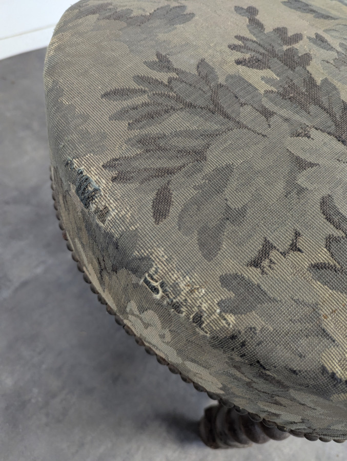 Chaise de fumeur Napoléon III en bois noirci torsadé tapisserie à feuillages