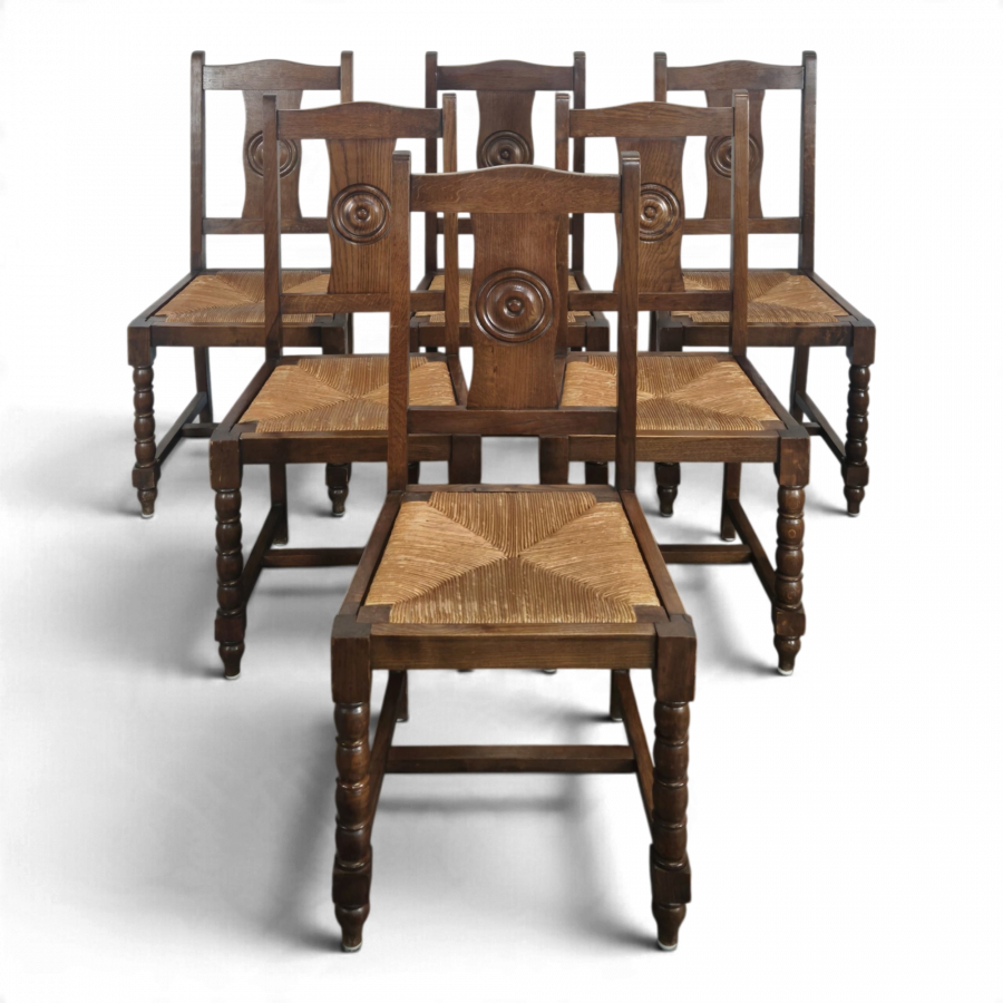 Série de 6 chaises paillées à rosace sculptée pieds tournés