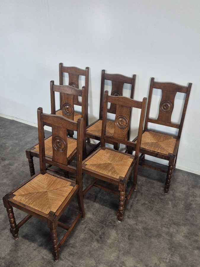 Série de 6 chaises paillées à rosace sculptée pieds tournés