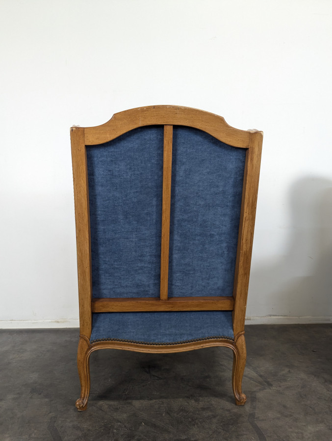 Paire de bergères à oreille de style Louis XV velours bleu