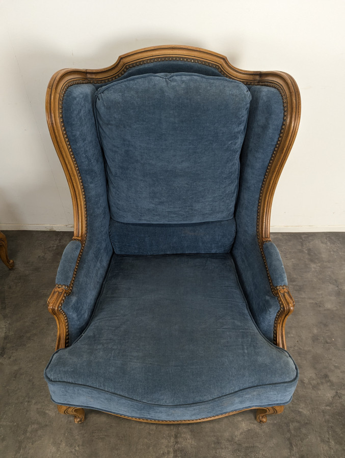 Paire de bergères à oreille de style Louis XV velours bleu