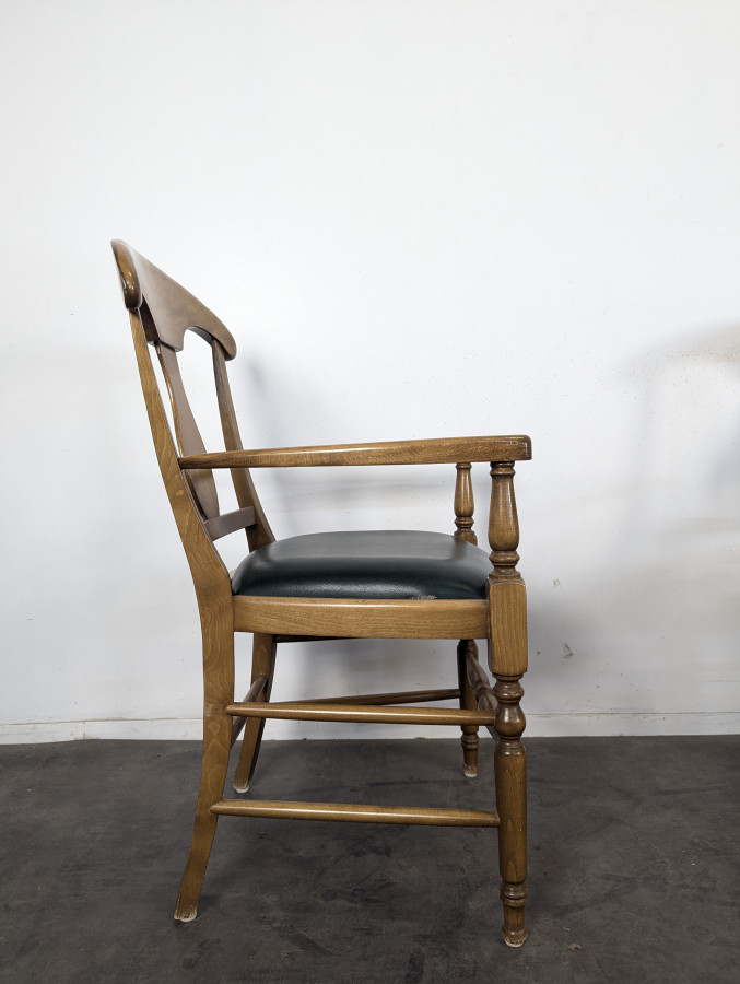 Serie de 4 fauteuils de style directoire à dossier en palmette