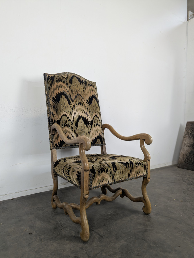 Fauteuil Louis XIII à os de mouton en velours flammé