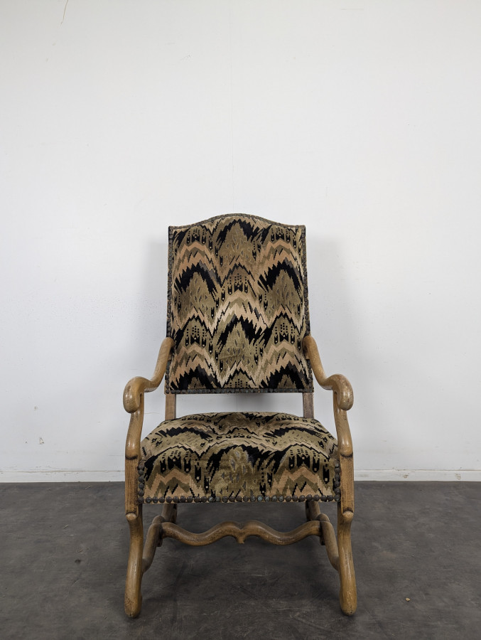 Fauteuil Louis XIII à os de mouton en velours flammé