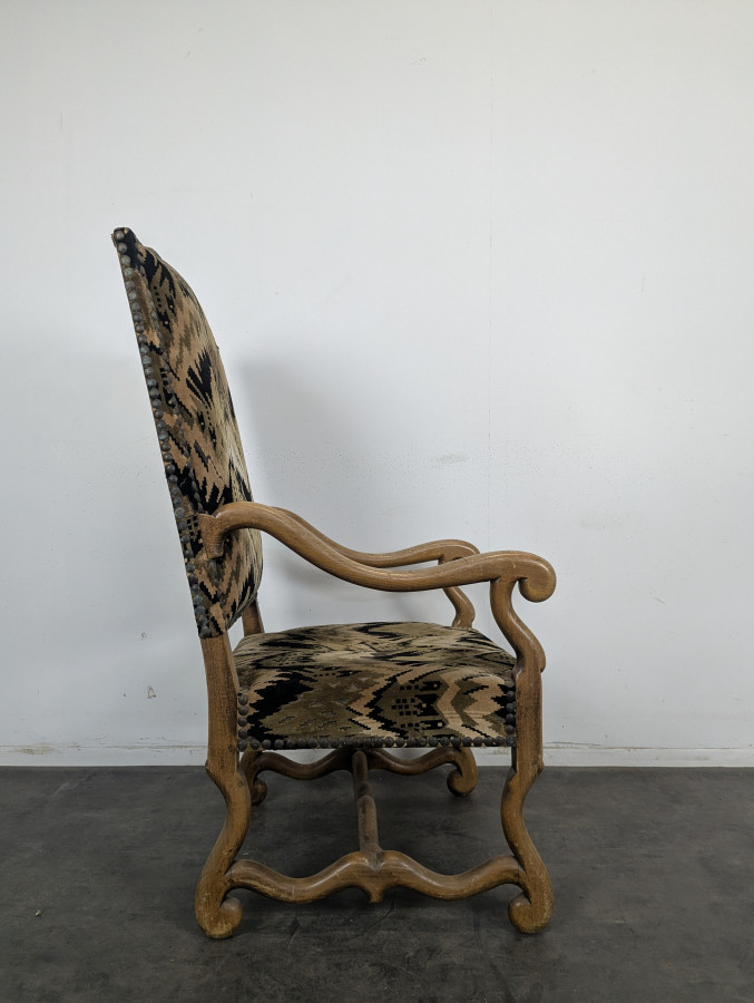 Fauteuil Louis XIII à os de mouton en velours flammé