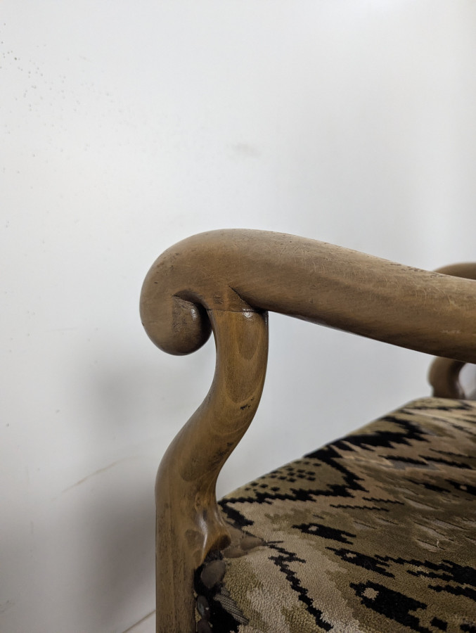 Fauteuil Louis XIII à os de mouton en velours flammé