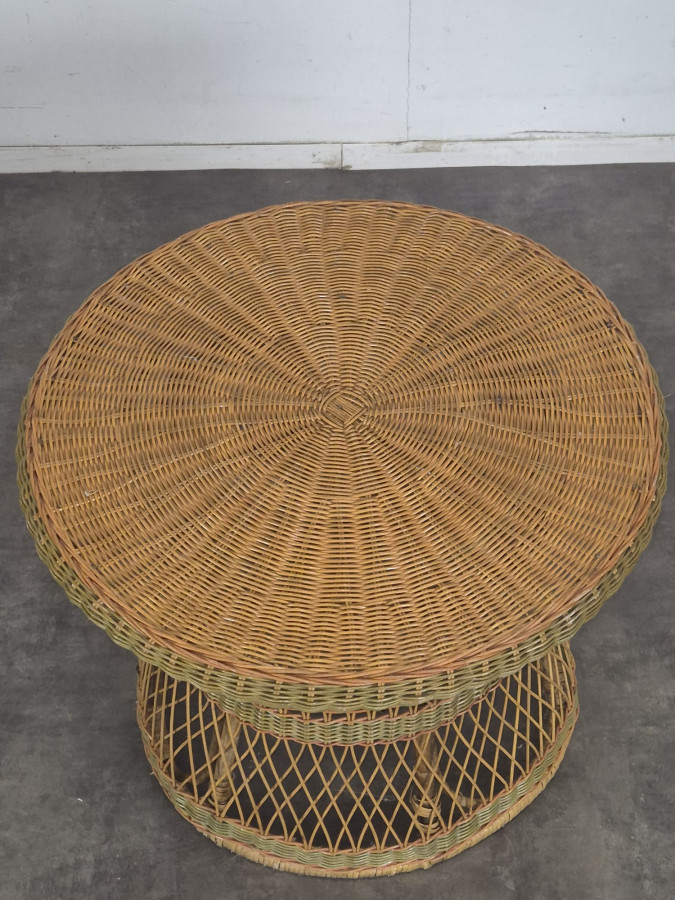 Salon en rotin et osier, paire de fauteuils et table basse