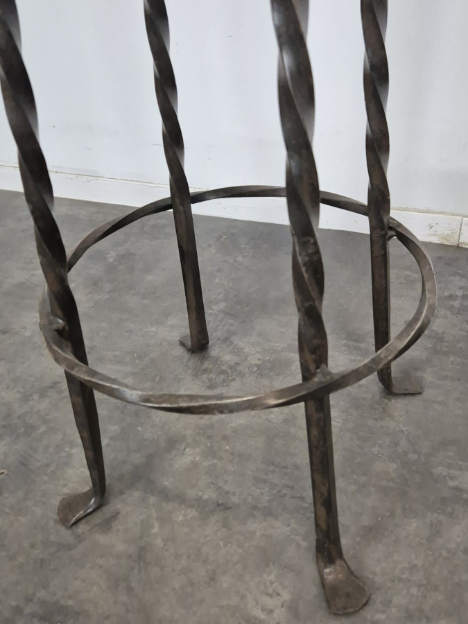 Paire de tabourets en fer forgé