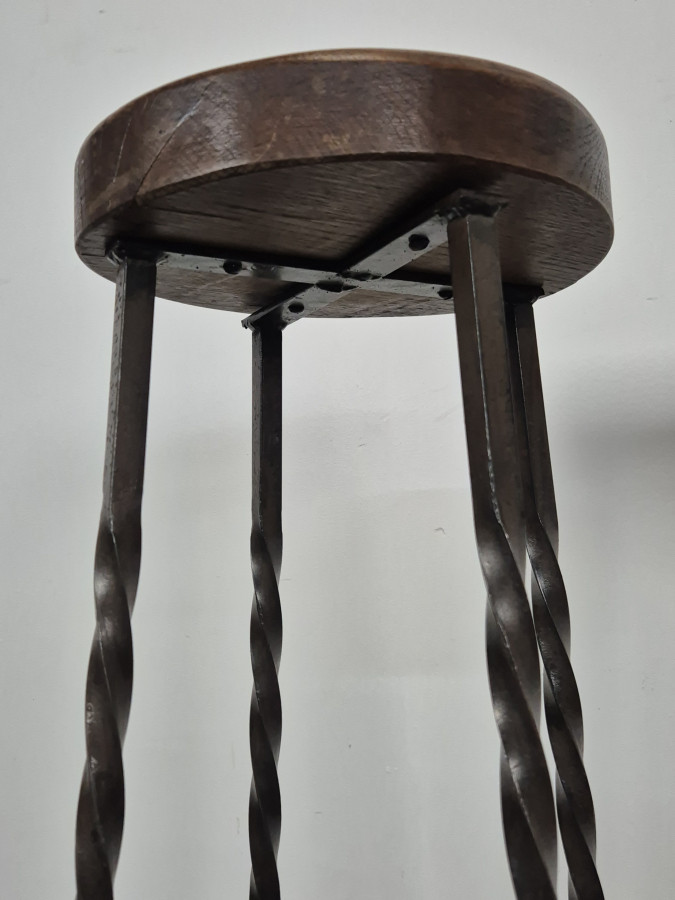 Paire de tabourets en fer forgé
