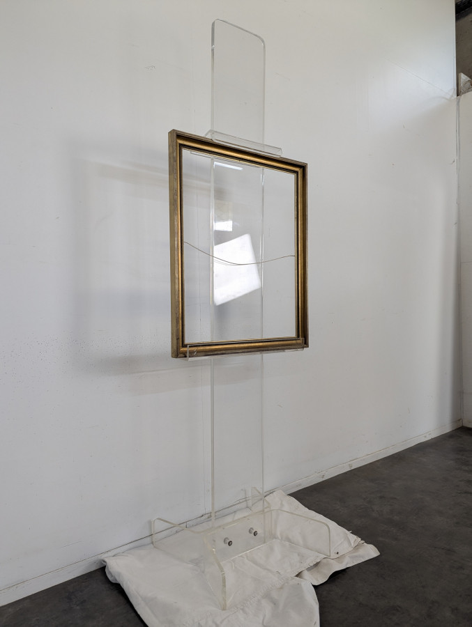 Chevalet en plexiglas années 70