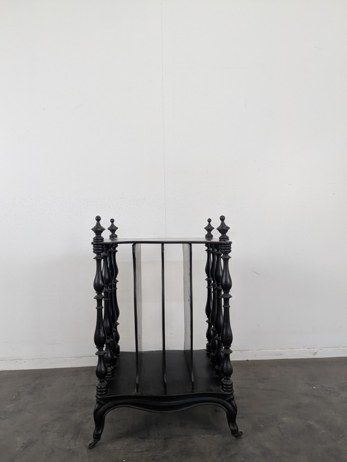 Meuble à partition de musique Napoléon III en bois noirci