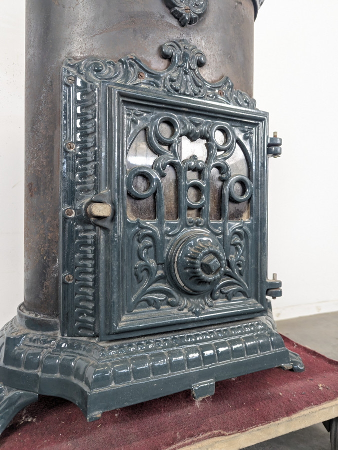 Poele à bois de marque Godin en fonte et acier