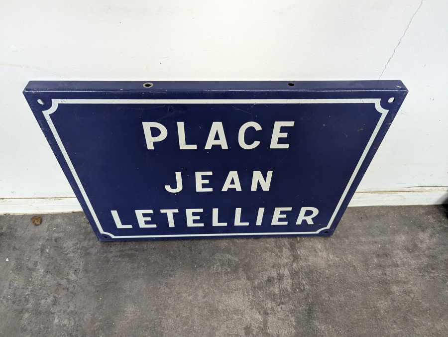 Plaque de rue émaillée Place Jean Letellier