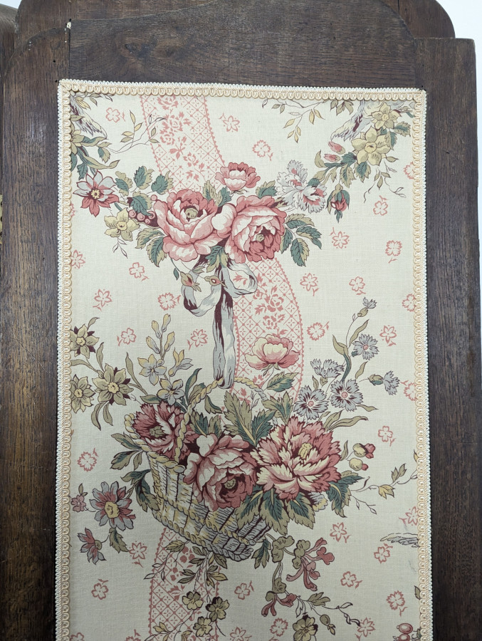 Paravent 4 feuilles en chêne garni de tapisserie fleurie années 30