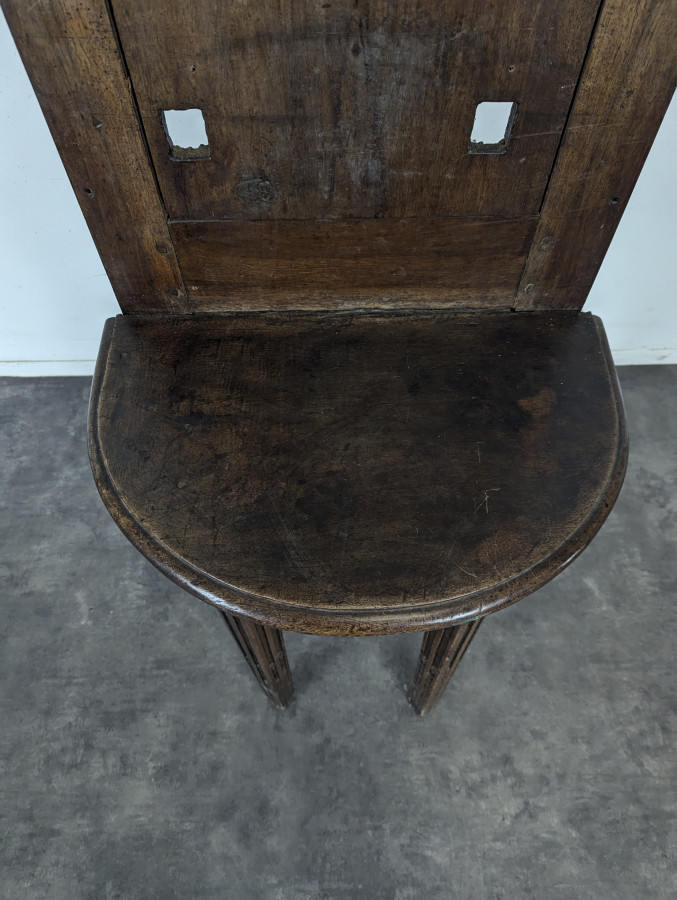 Support de fontaine Louis XVI en noyer
