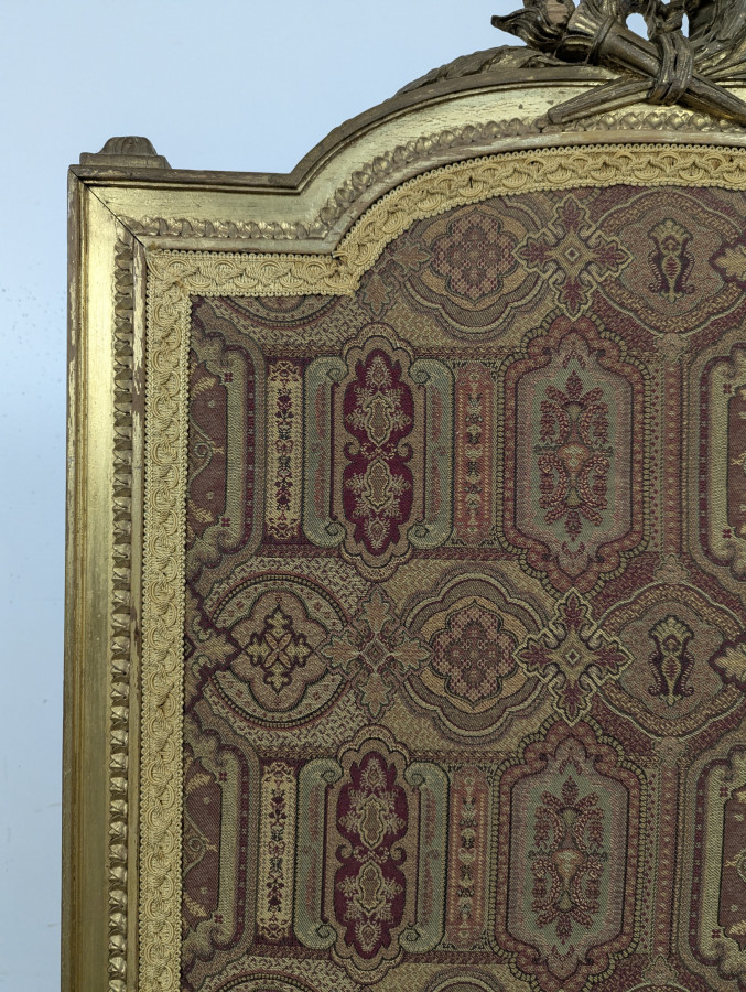 Pare-feu Louis XVI en bois doré à tapisserie