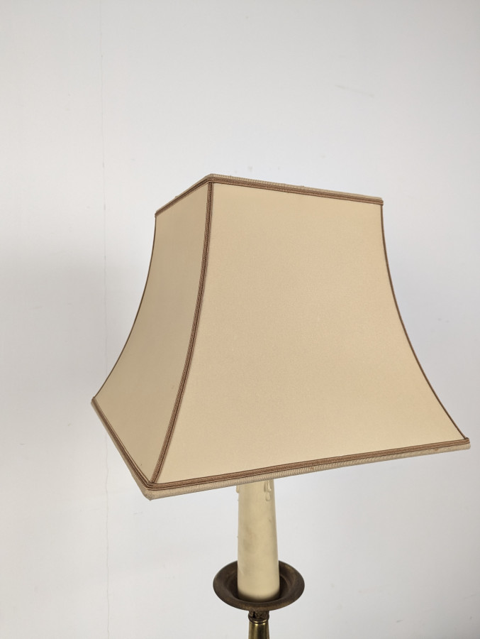 Grande lampe bougeoir en bronze doré de style Empire