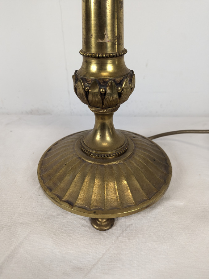 Grande lampe bougeoir en bronze doré de style Empire