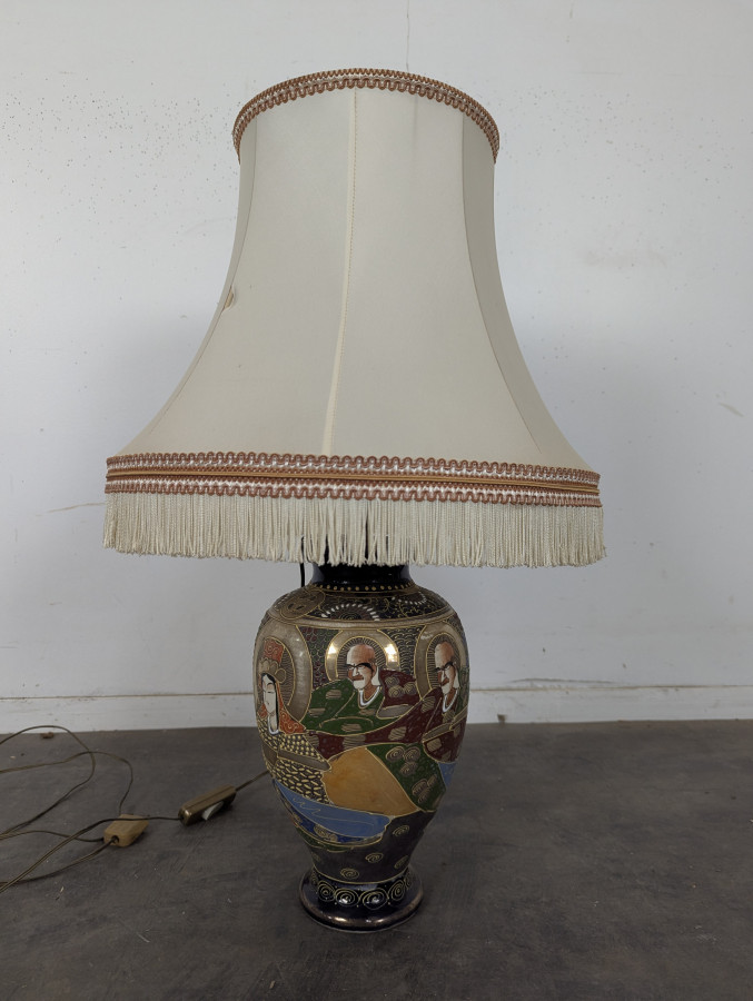 Lampe vase Satsuma en faïence japonaise à abat-jour