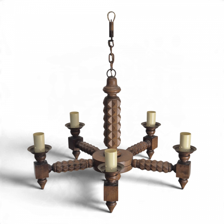 Lustre en bois sculpté à pointes de diamant