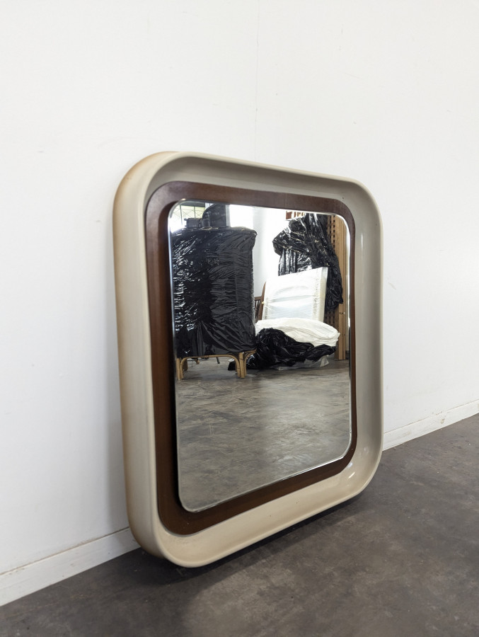 Miroir italien en resine et teck années 70