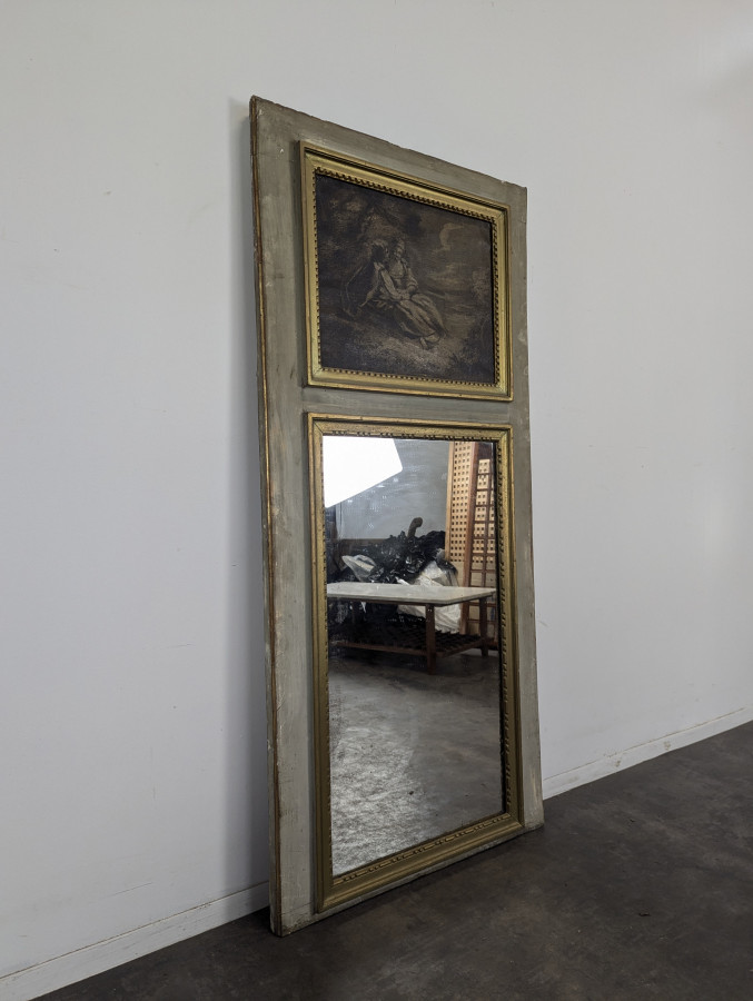 Trumeau rechampi à décor de scènes galantes