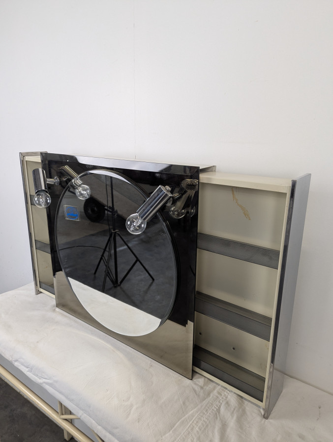 Miroir avec rangements de salle de bain des années 70