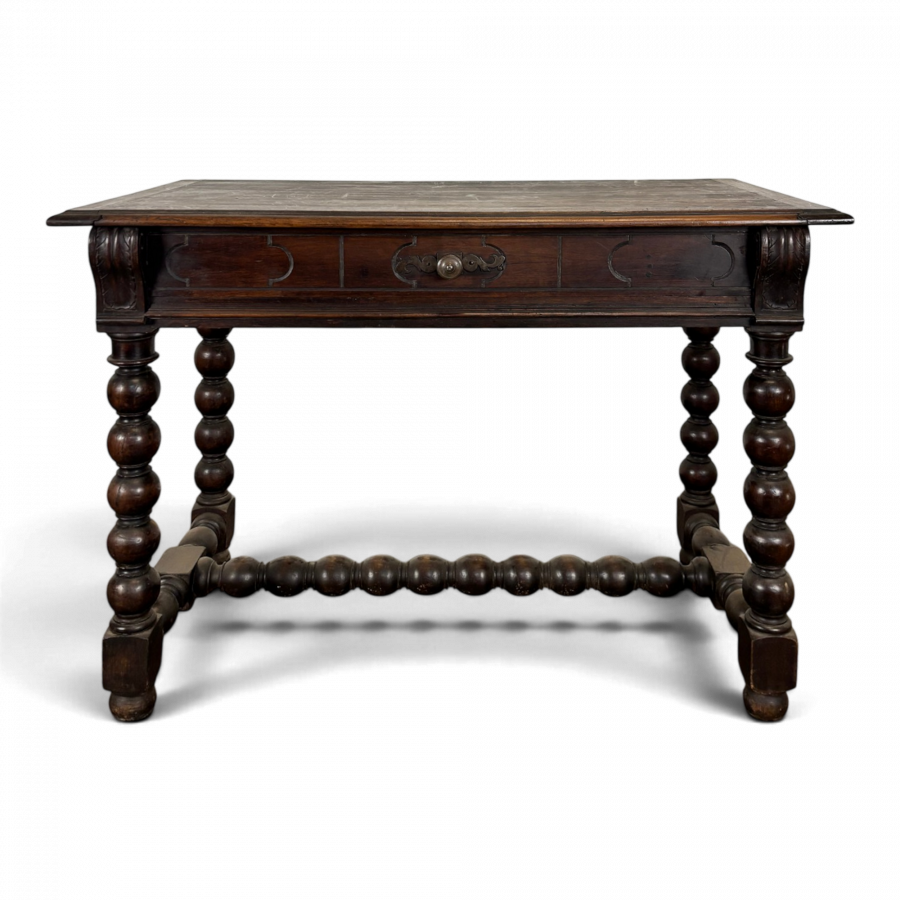 Bureau table Louis XIII en noyer à pieds tournés en chapelet